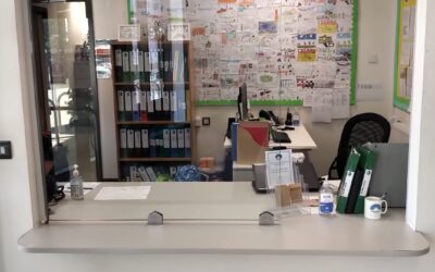 Clear Glass Screens for Reception Desks